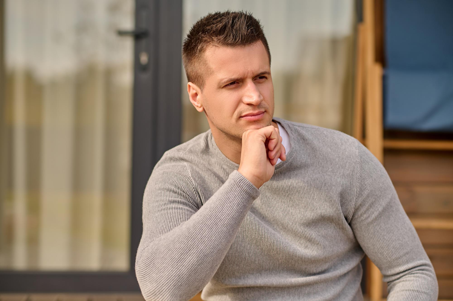 Nemusí být dokonalý, aby byl váš: jak se zbavit toxického ideálu partnera